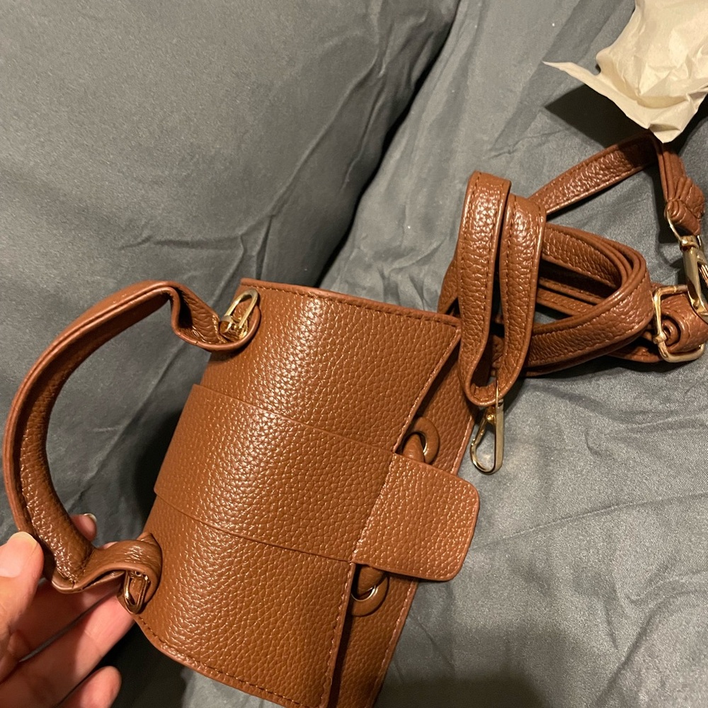 Elegant Brown Leather Handbag